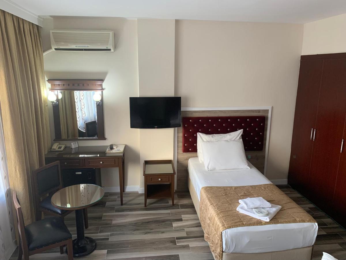 Kecik Hotel Istanbul Bagian luar foto