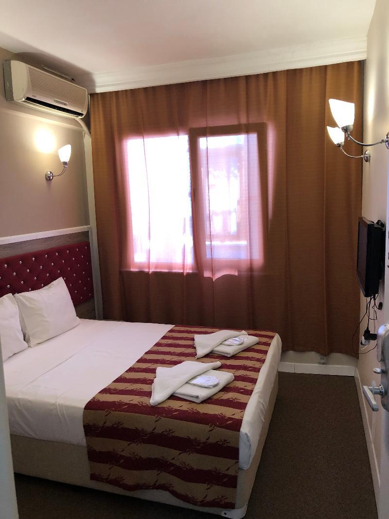 Kecik Hotel Istanbul Bagian luar foto